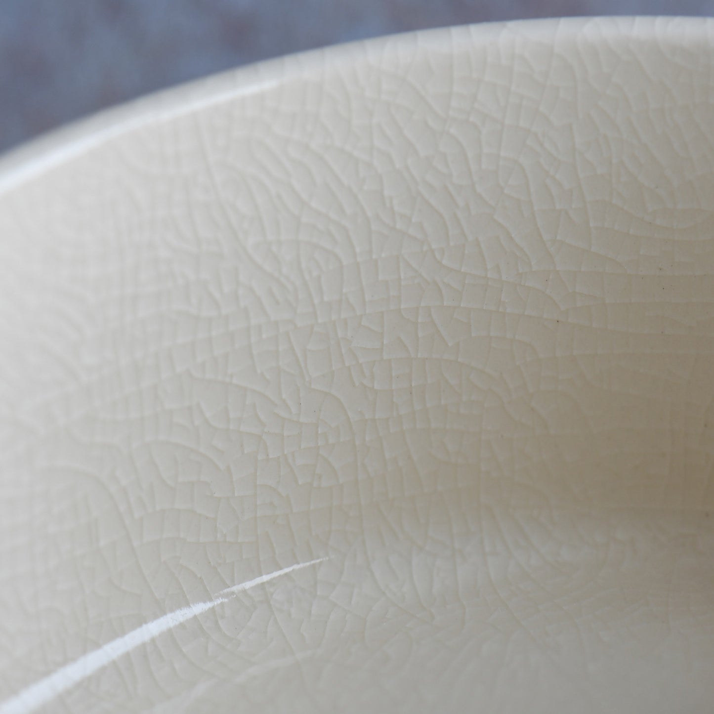 Hyo White Covered Bowl