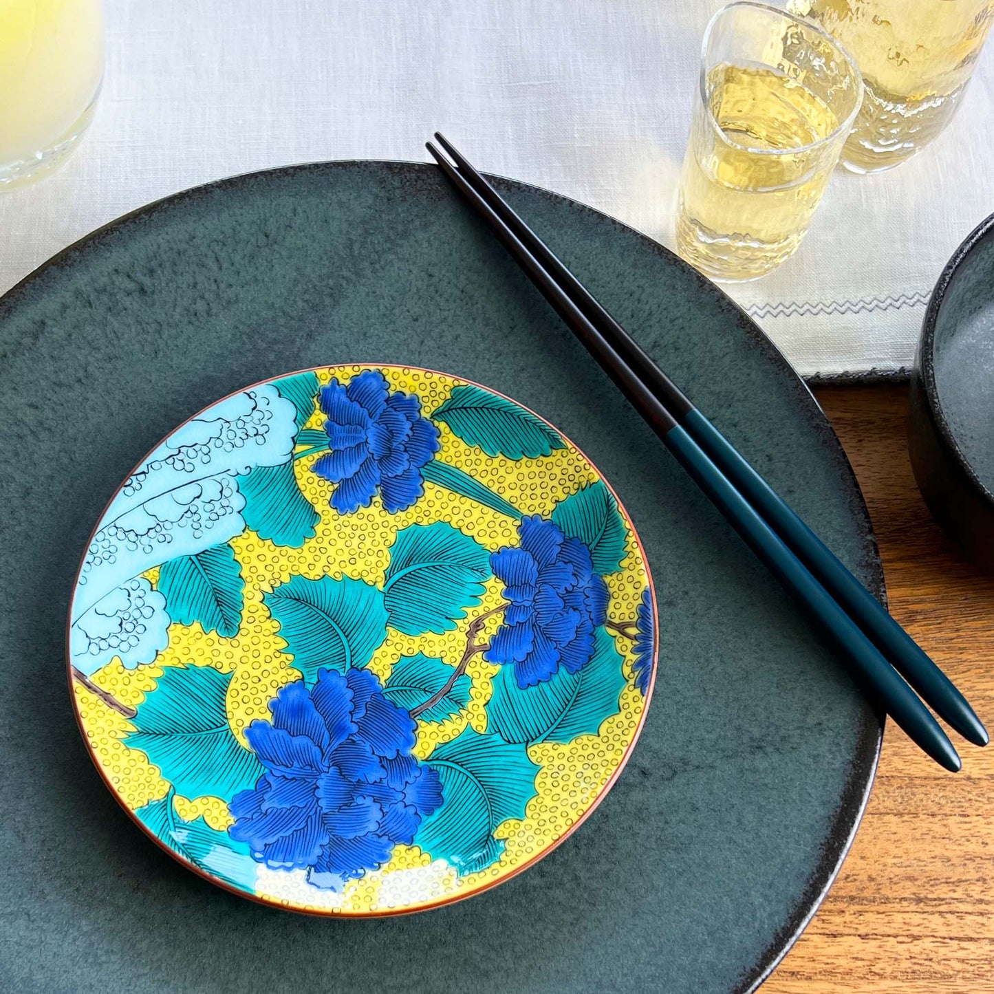 Koku 4-pcs Dinnerware Set