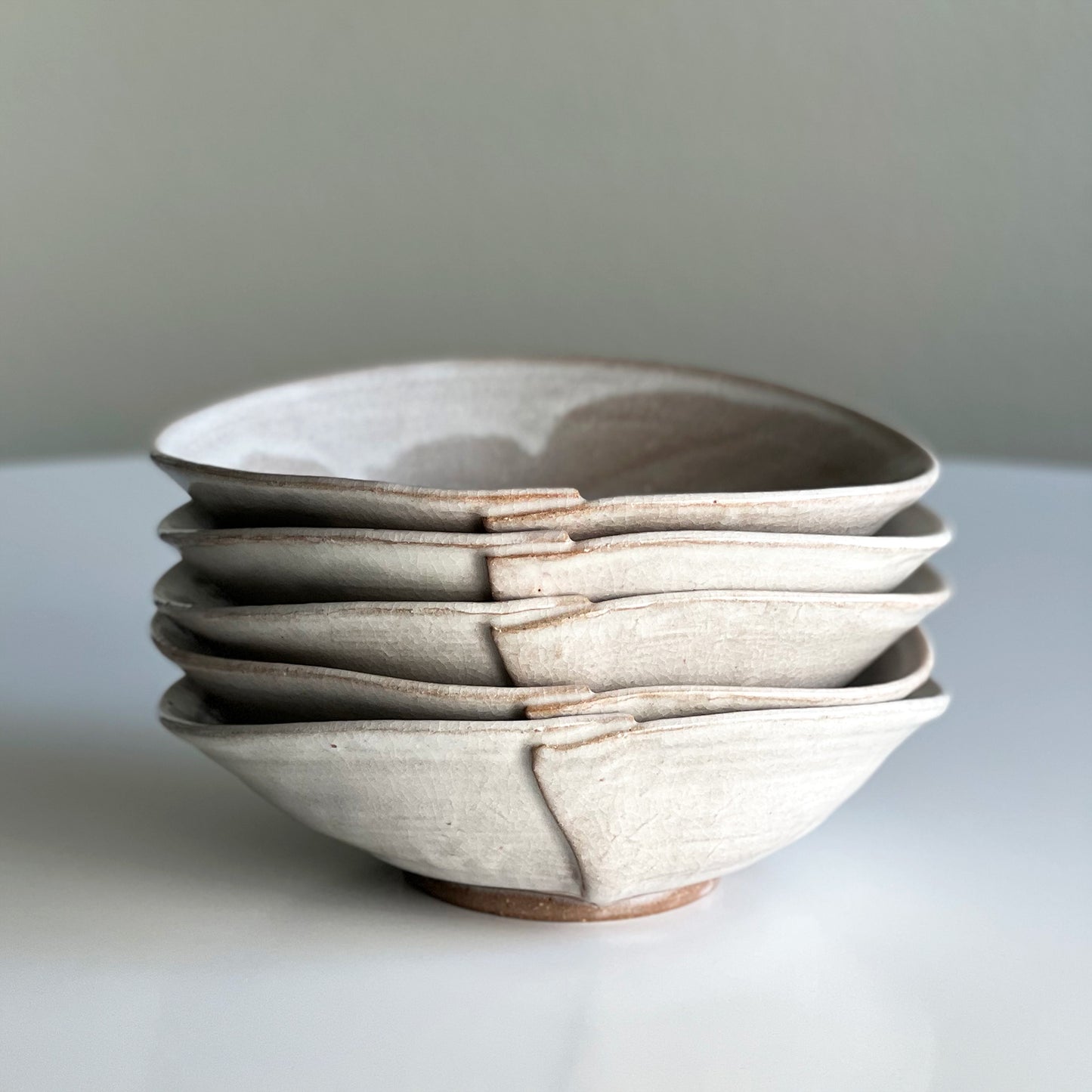 Kaigara shell bowls are beautifully stacked which shows Honda’s great technique
