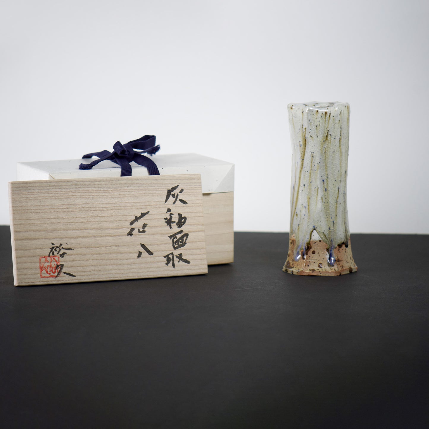 Mentori Vase