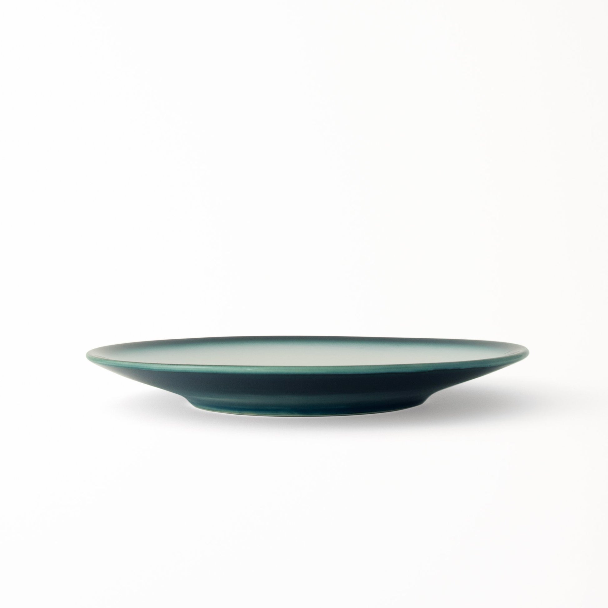 Modern Japanese ceramic dinner plate Shima White deep blue border diffusing to lighter blue at base