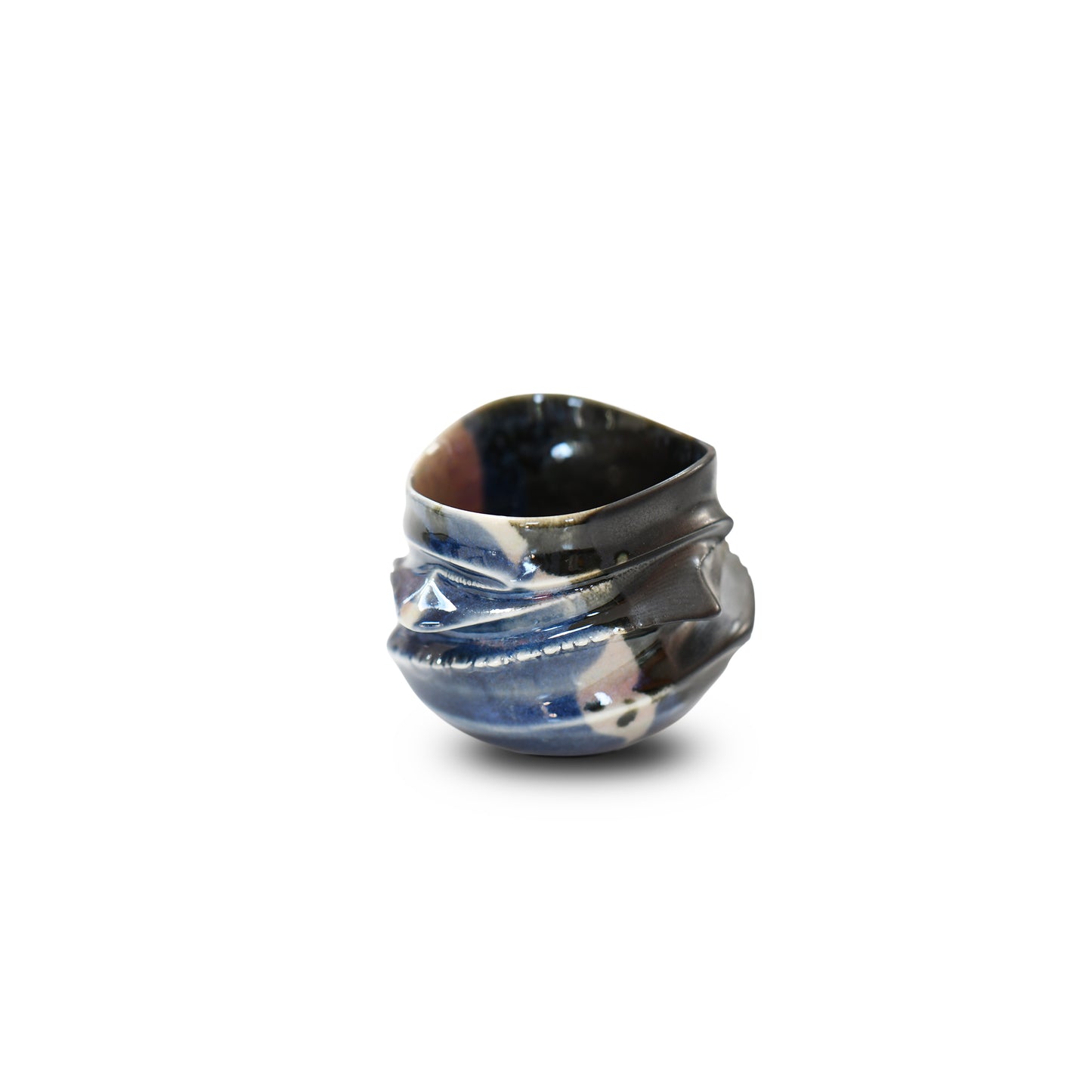 Handcrafted Ensai guinomi by Asato Ikeda featuring sculptural folds and layered blue-black glaze.