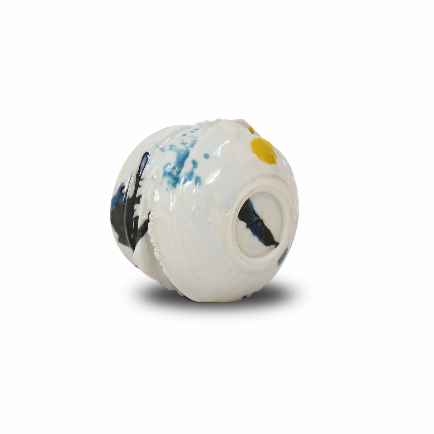 Ensai guinomi #3 bottom view – Meticulouslly handcrafted cup by Asato Ikeda. His signiture is on the bottom.