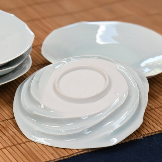 Shione Round Plate by Asato Ikeda