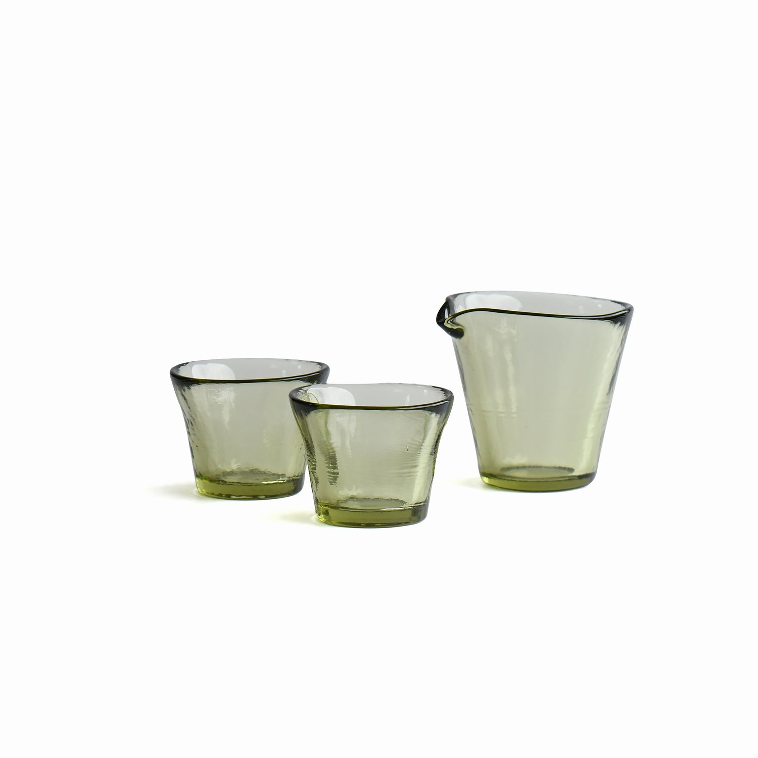 Sui handcrafted sake set with one katakuchi and two green glass sake cups.