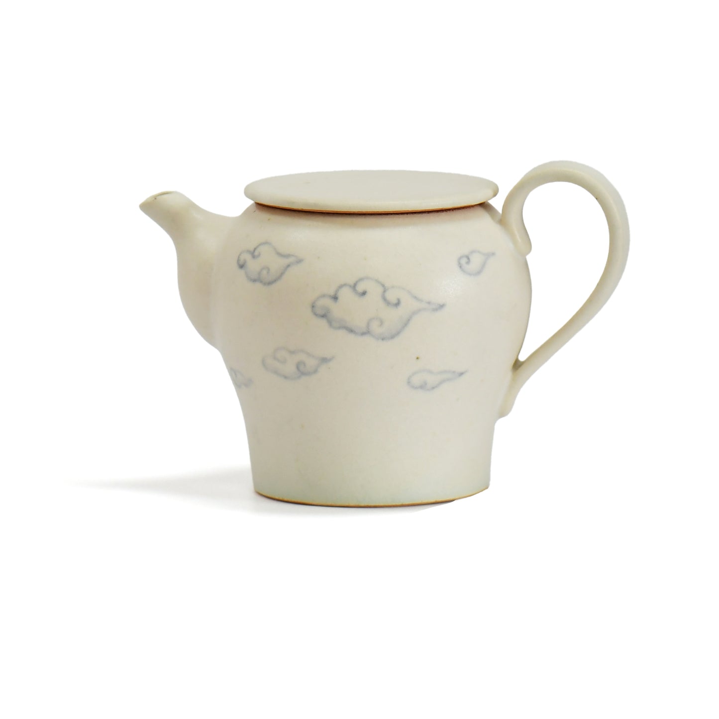 Handmade Japanese teapot by Fumiyama with cloud design and matte finish
