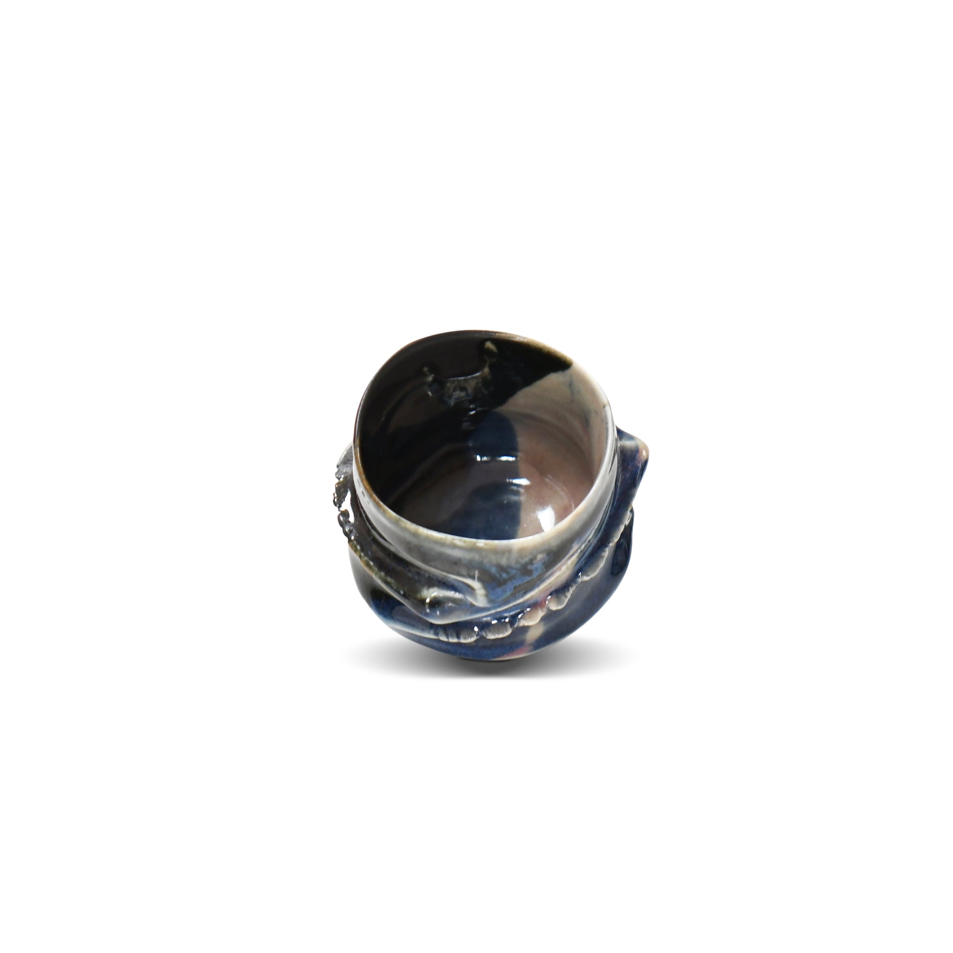 Inside view of Asato Ikeda Ensai guinomi with dark blue interior and organic rim in smoky gray hues.