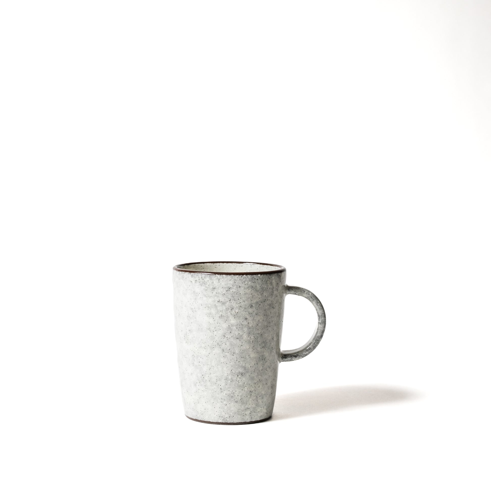 Side view of the mug. 