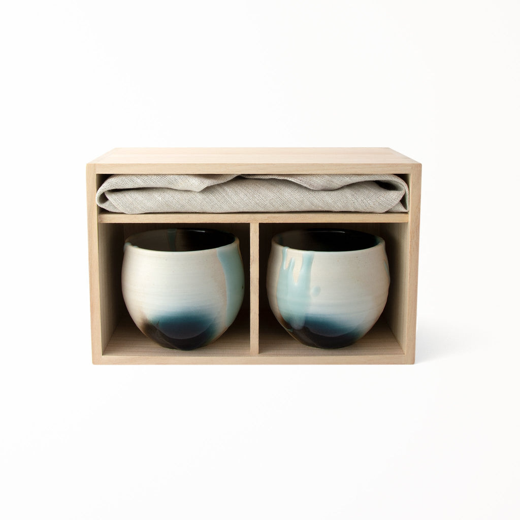 Two tea cup set Kage Ao with linen wrapped tea sampler fitted into sectioned wooden box