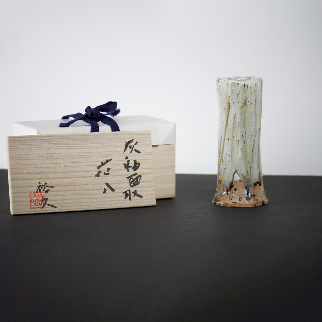 Handcrafted Anagama Vase Mentori | Made In Japan Pottery
