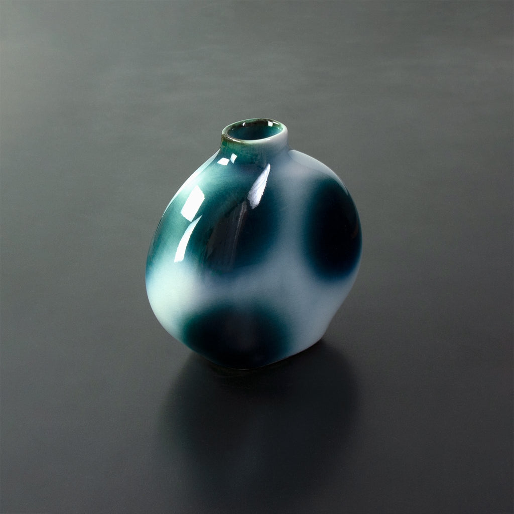 Rin 6 | Blue and White Japanese Vase