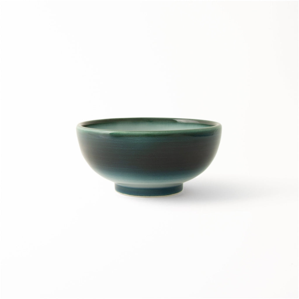 Modern simple elegant Shima White bowl deep blue glaze outside diffusing to white at base deep blue bottom rim