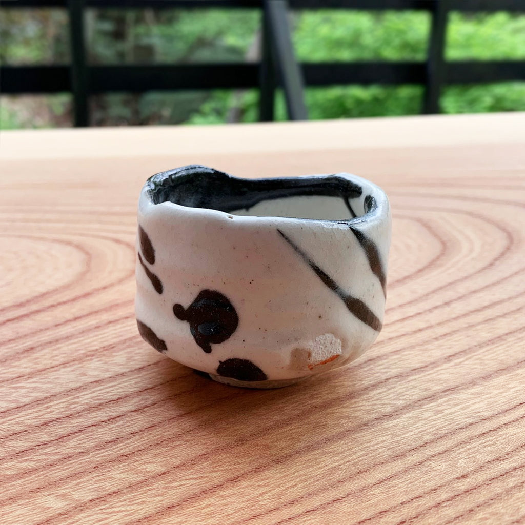 Anagama Hakeme 3 Japanese white sake cup black brush strokes